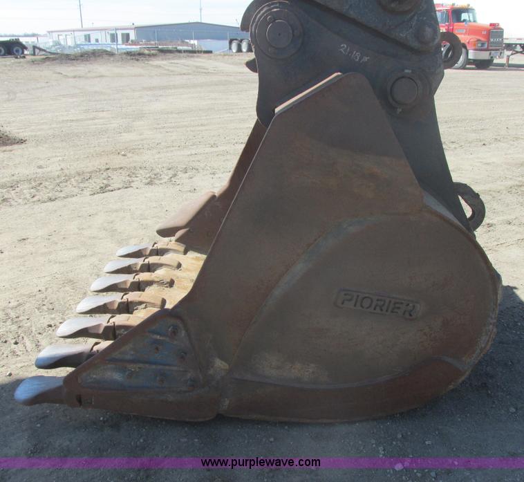 image for item E5453 2003 Hyundai Robex 450LC-3 excavator