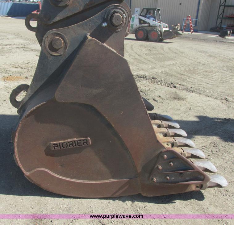 image for item E5453 2003 Hyundai Robex 450LC-3 excavator
