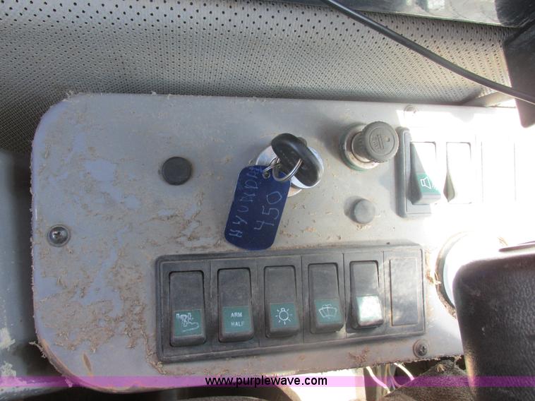 image for item E5453 2003 Hyundai Robex 450LC-3 excavator