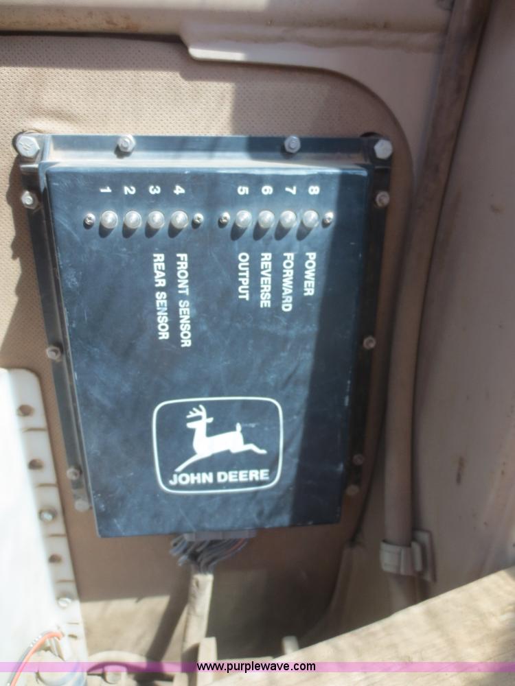 image for item F6870 1989 John Deere 772BH motor grader