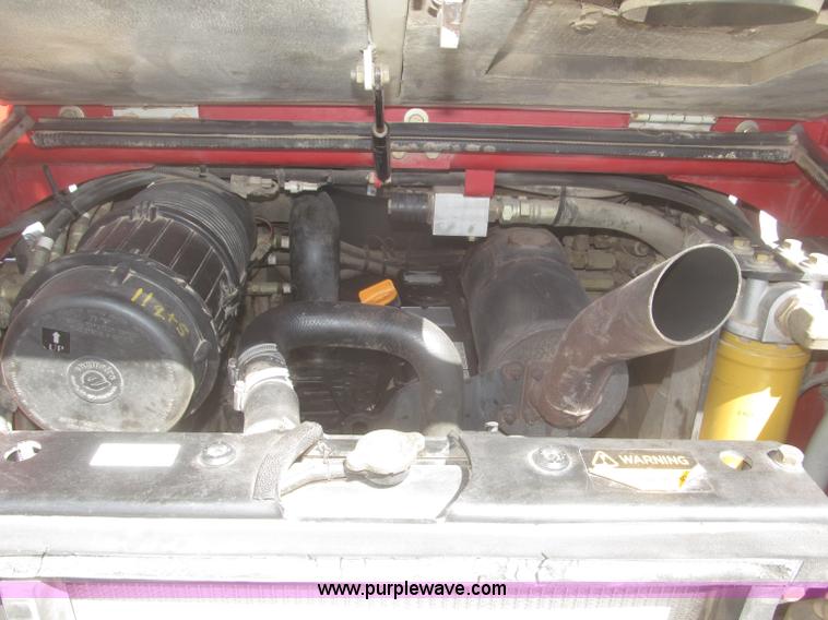 image for item F7349 2005 Takeuchi TL130 skid steer