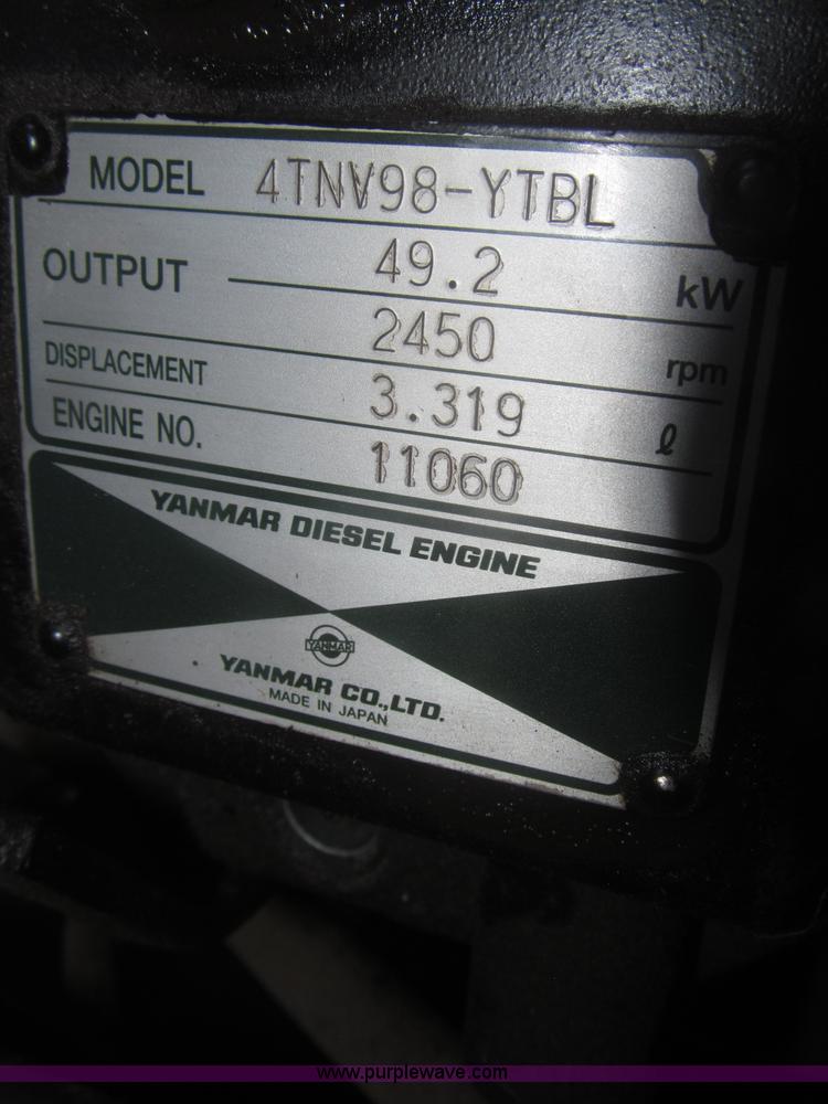 image for item F7349 2005 Takeuchi TL130 skid steer