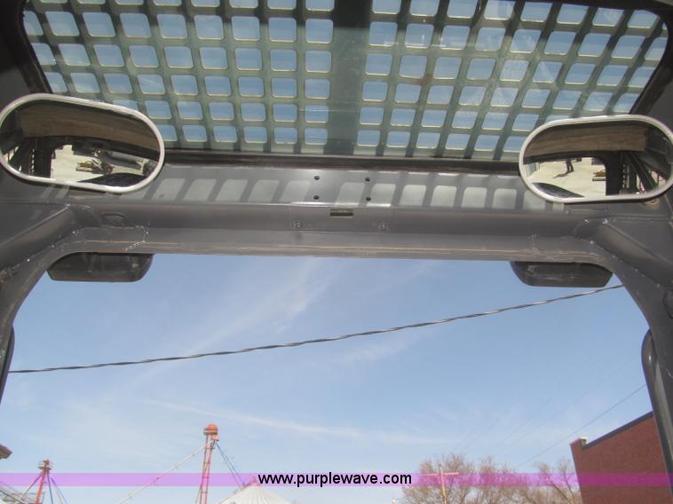 image for item F7349 2005 Takeuchi TL130 skid steer