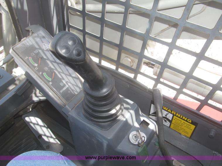 image for item F7349 2005 Takeuchi TL130 skid steer