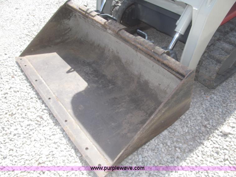 image for item F7349 2005 Takeuchi TL130 skid steer