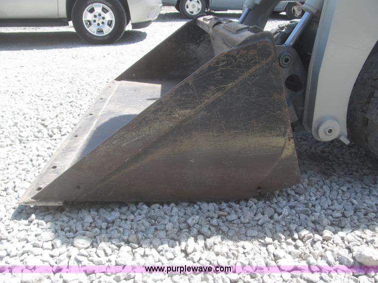 image for item F7349 2005 Takeuchi TL130 skid steer