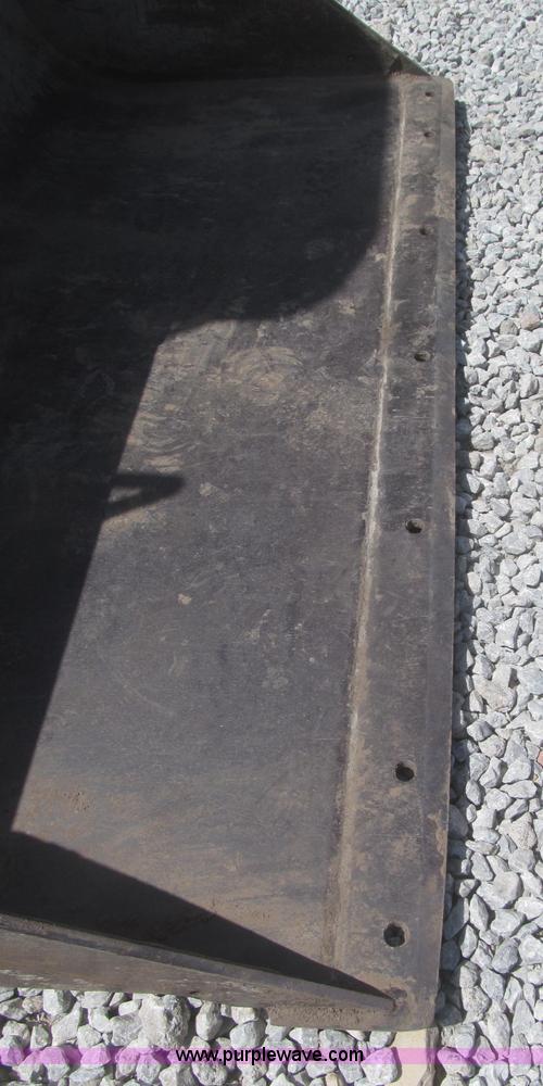 image for item F7349 2005 Takeuchi TL130 skid steer