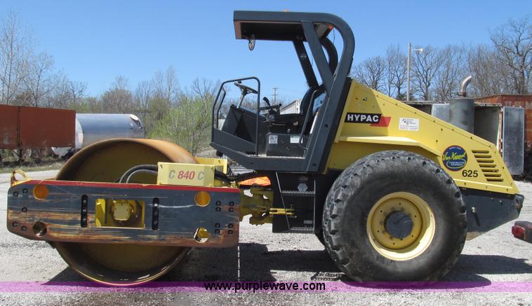 image for item G2349 2005 Hypac C-840-C vibratory articulated single drum roller