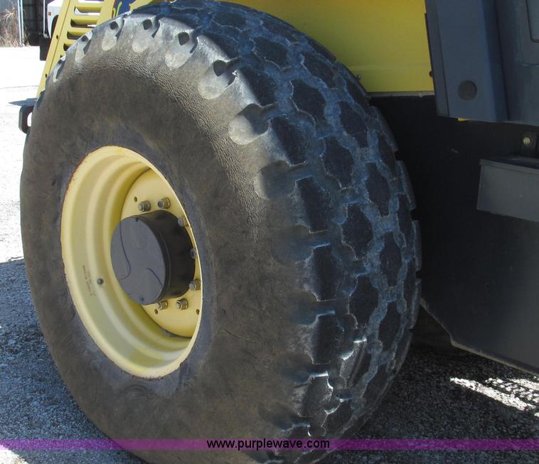 image for item G2349 2005 Hypac C-840-C vibratory articulated single drum roller