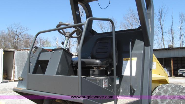 image for item G2349 2005 Hypac C-840-C vibratory articulated single drum roller