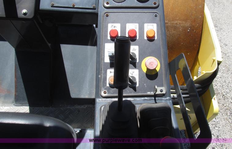 image for item G2349 2005 Hypac C-840-C vibratory articulated single drum roller