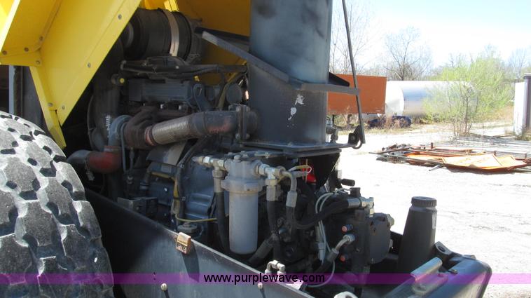 image for item G2349 2005 Hypac C-840-C vibratory articulated single drum roller