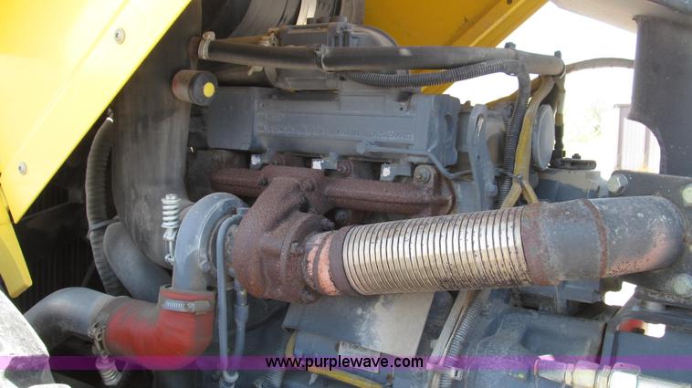 image for item G2349 2005 Hypac C-840-C vibratory articulated single drum roller