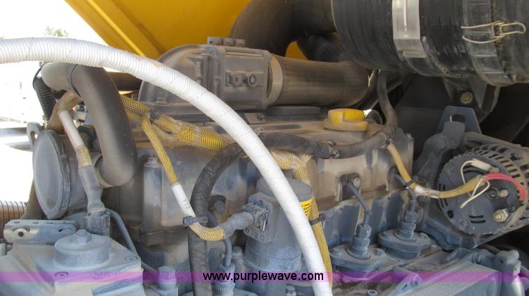 image for item G2349 2005 Hypac C-840-C vibratory articulated single drum roller