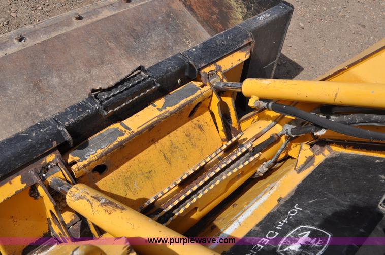 image for item G6452 2009 John Deere CT322 skid steer