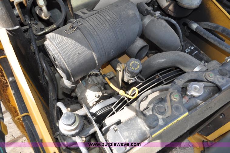 image for item G6452 2009 John Deere CT322 skid steer