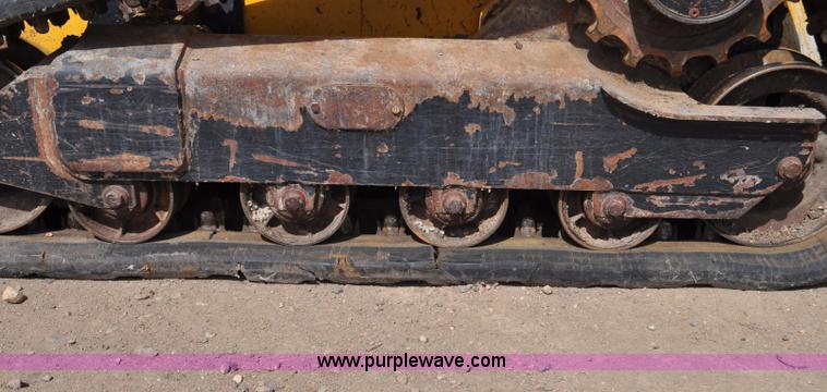 image for item G6452 2009 John Deere CT322 skid steer