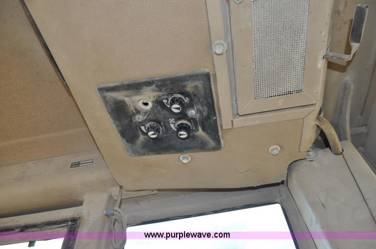 image for item G6455 1989 John Deere 772BH motor grader