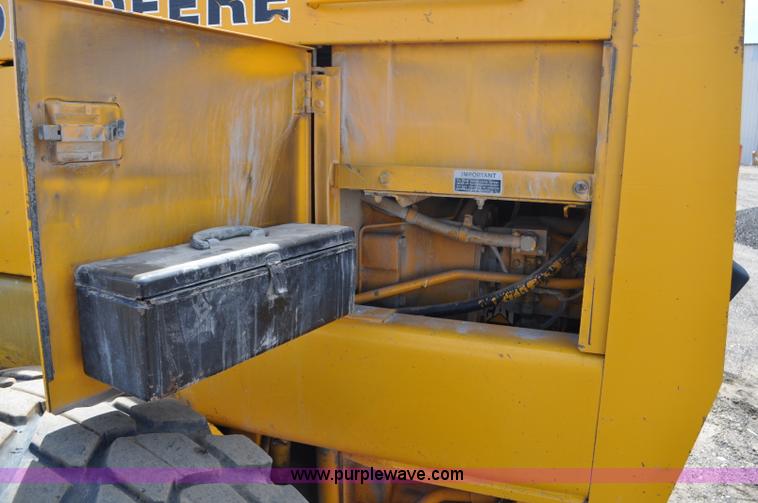 image for item G6455 1989 John Deere 772BH motor grader