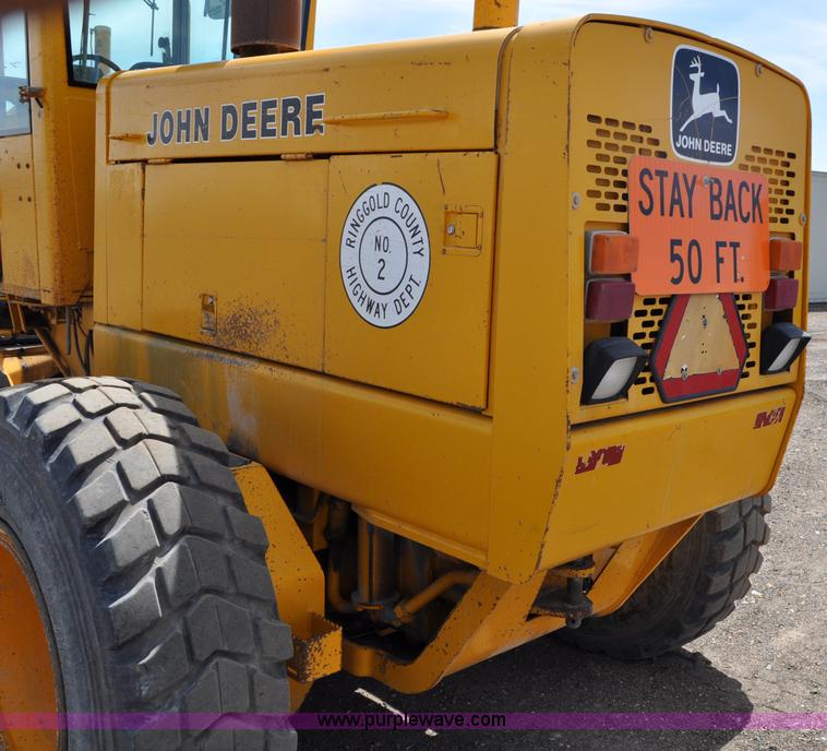 image for item G6455 1989 John Deere 772BH motor grader