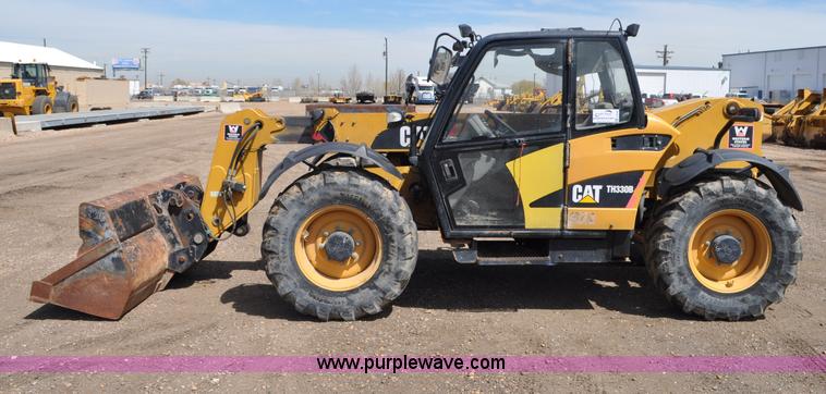 image for item G6458 2007 Caterpillar TH330B telehandler