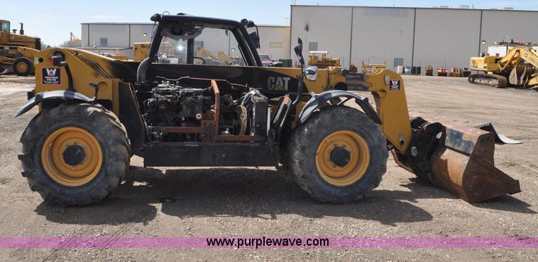 image for item G6458 2007 Caterpillar TH330B telehandler