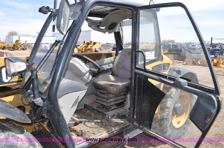 image for item G6458 2007 Caterpillar TH330B telehandler