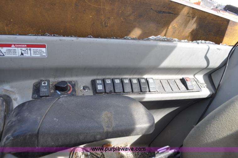 image for item G6458 2007 Caterpillar TH330B telehandler