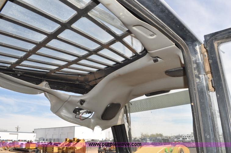 image for item G6458 2007 Caterpillar TH330B telehandler