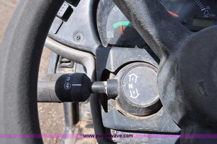 image for item G6458 2007 Caterpillar TH330B telehandler