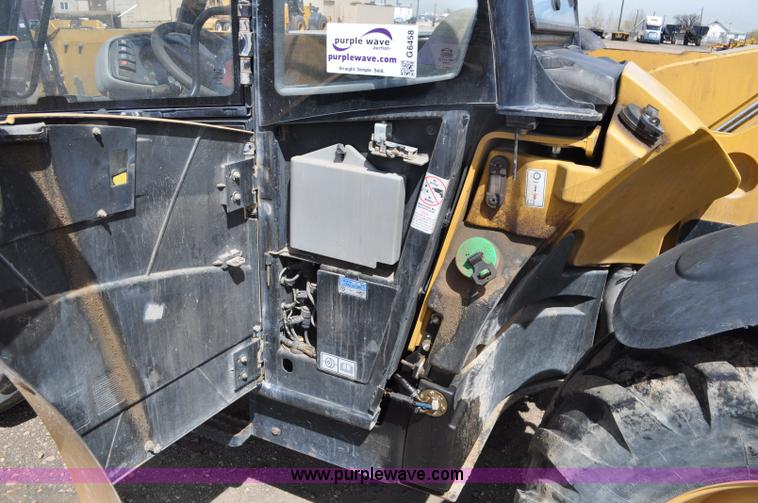 image for item G6458 2007 Caterpillar TH330B telehandler