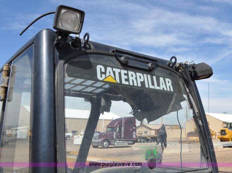 image for item G6458 2007 Caterpillar TH330B telehandler