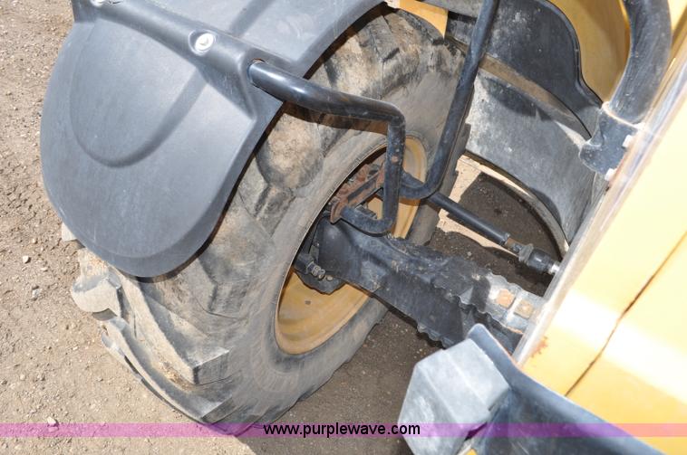 image for item G6458 2007 Caterpillar TH330B telehandler