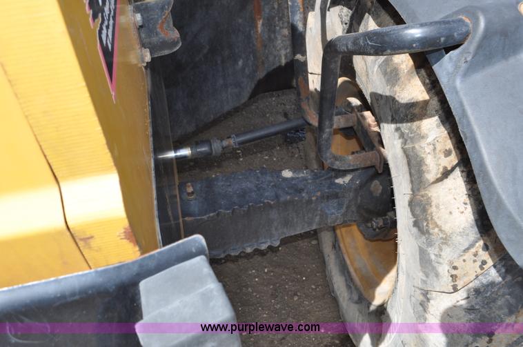 image for item G6458 2007 Caterpillar TH330B telehandler