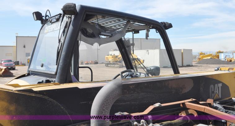 image for item G6458 2007 Caterpillar TH330B telehandler