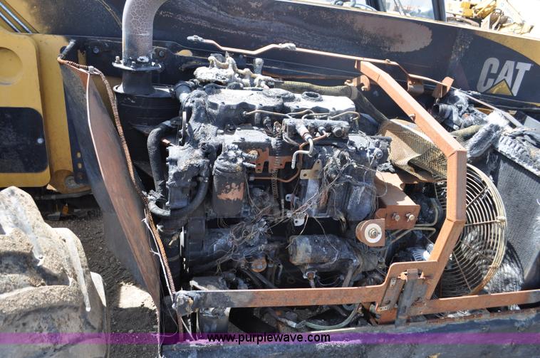 image for item G6458 2007 Caterpillar TH330B telehandler