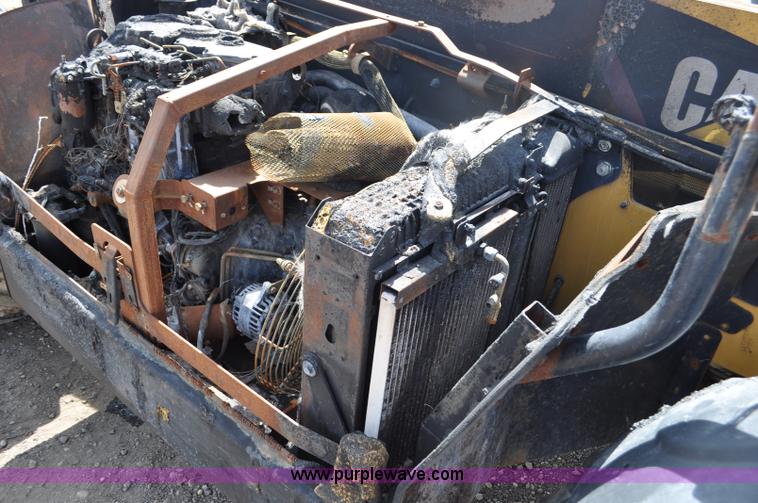 image for item G6458 2007 Caterpillar TH330B telehandler