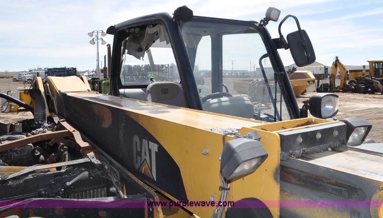 image for item G6458 2007 Caterpillar TH330B telehandler