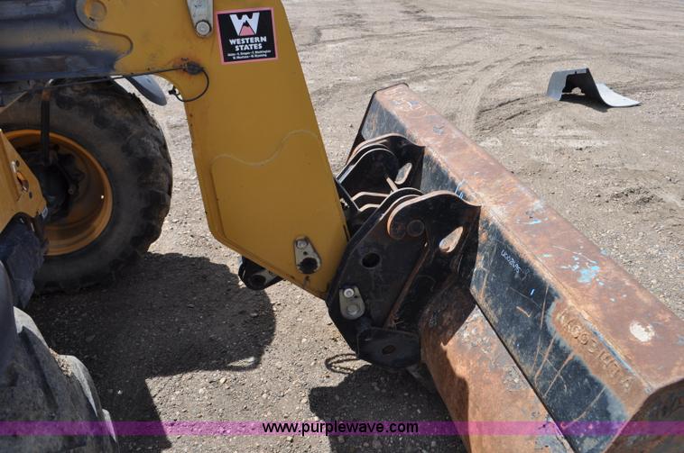 image for item G6458 2007 Caterpillar TH330B telehandler