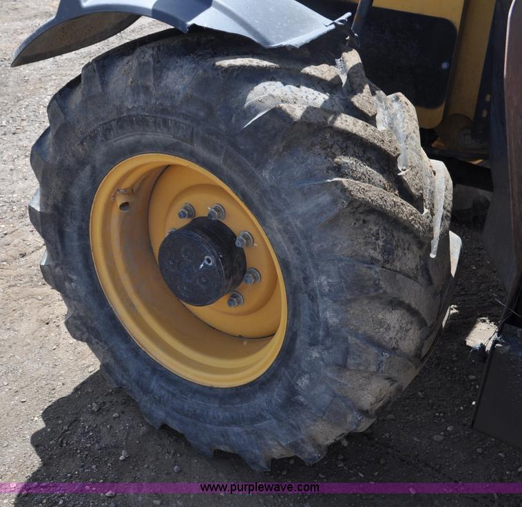 image for item G6458 2007 Caterpillar TH330B telehandler