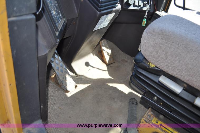 image for item G6464 1990 Fiat-Allis FR10B wheel loader