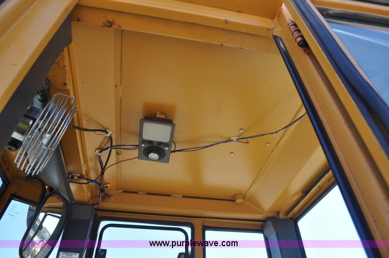 image for item G6464 1990 Fiat-Allis FR10B wheel loader