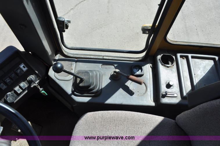 image for item G6464 1990 Fiat-Allis FR10B wheel loader