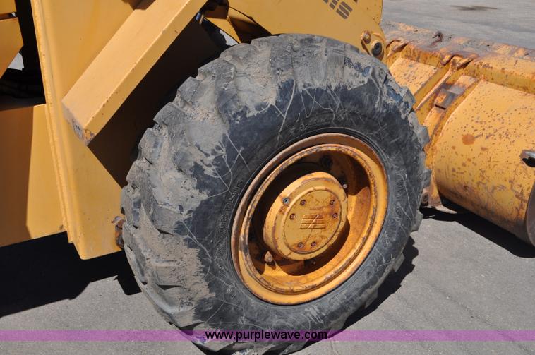 image for item G6464 1990 Fiat-Allis FR10B wheel loader