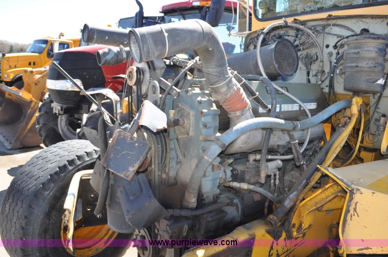 image for item G6465 1990 Oshkosh PA-2526-1 plow/spreader truck