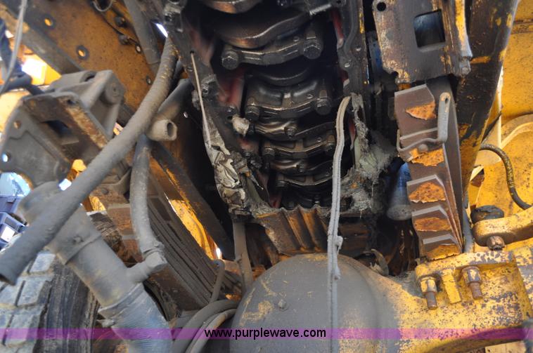 image for item G6465 1990 Oshkosh PA-2526-1 plow/spreader truck
