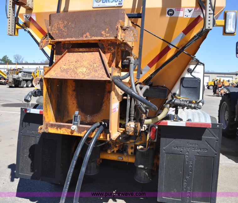 image for item G6465 1990 Oshkosh PA-2526-1 plow/spreader truck