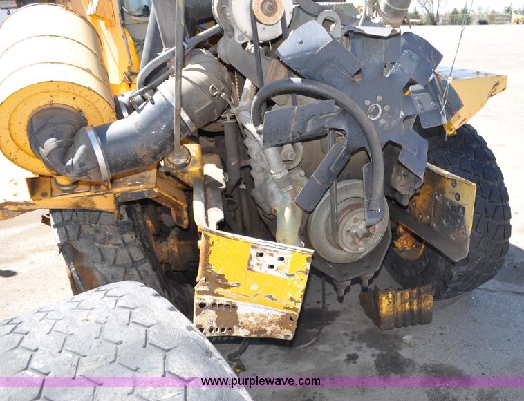image for item G6465 1990 Oshkosh PA-2526-1 plow/spreader truck