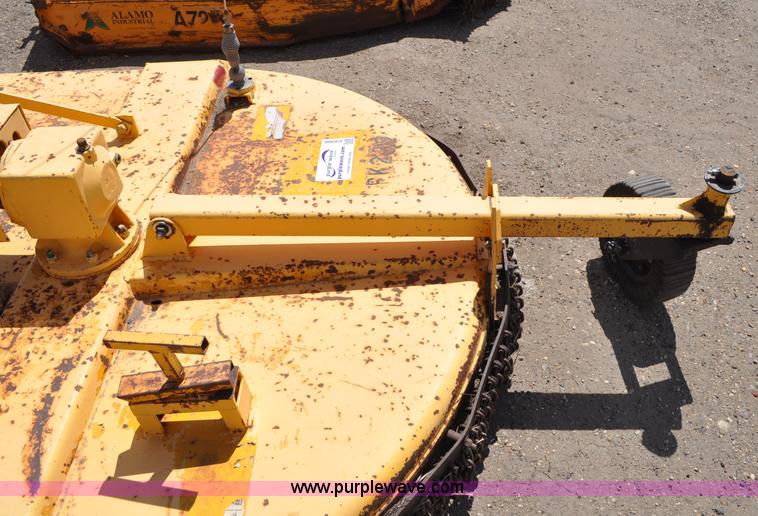 image for item G6466 2000 Alamo AG-72 mower