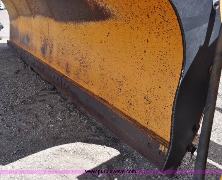 image for item G6467 2001 Henke 45R12 snow plow blade